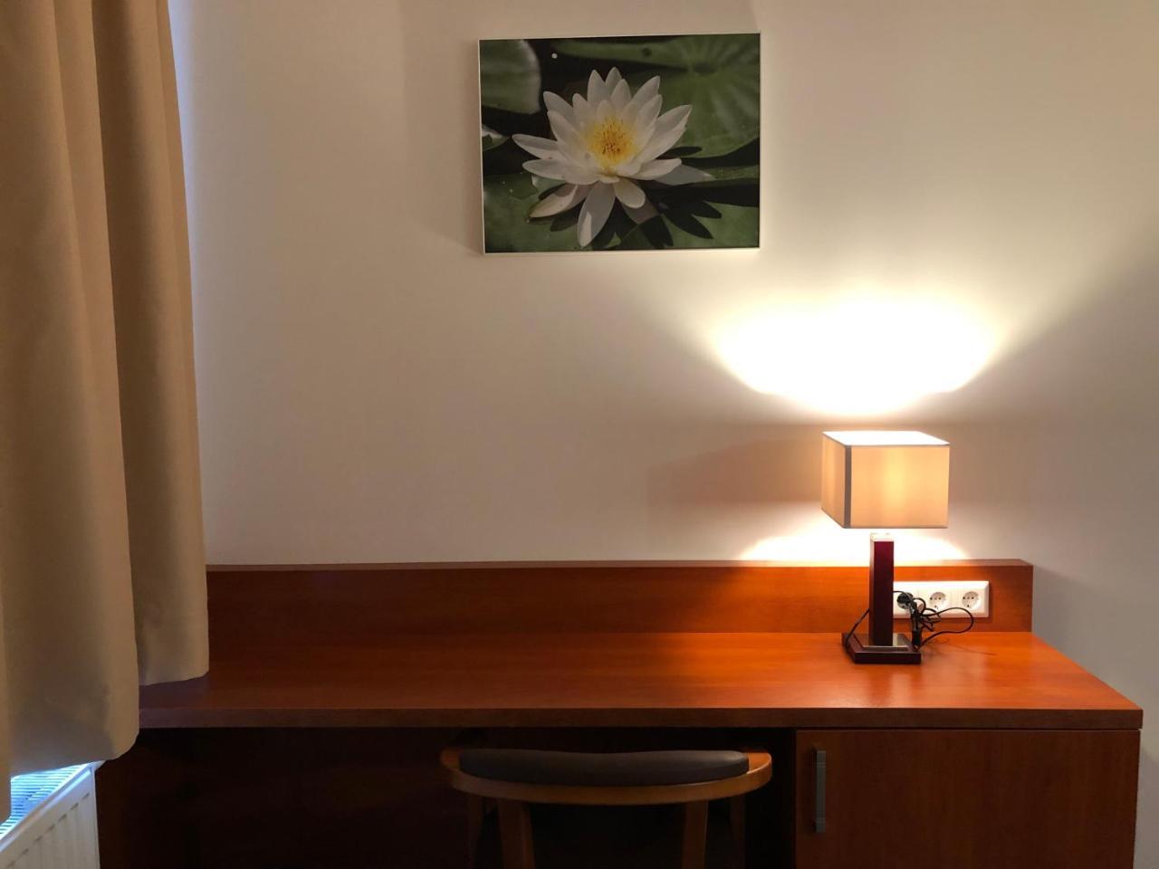 Hotel Mirabell Ерланген Екстериор снимка