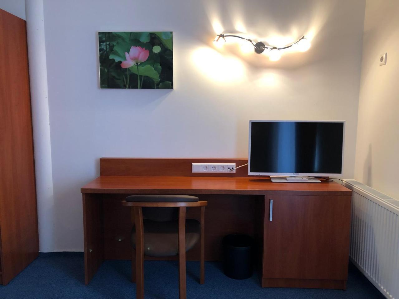Hotel Mirabell Ерланген Екстериор снимка