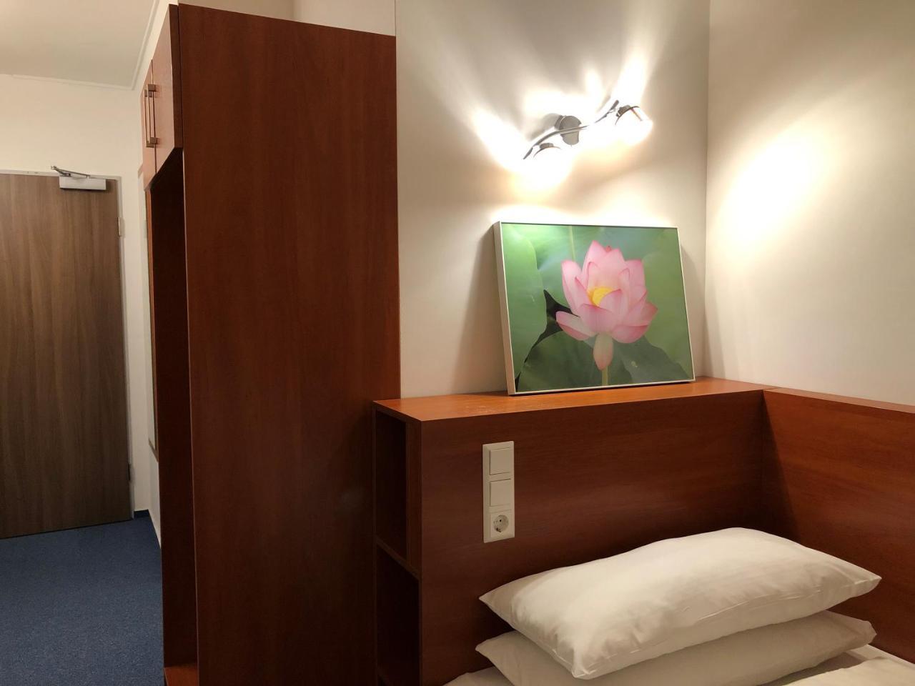 Hotel Mirabell Ерланген Екстериор снимка